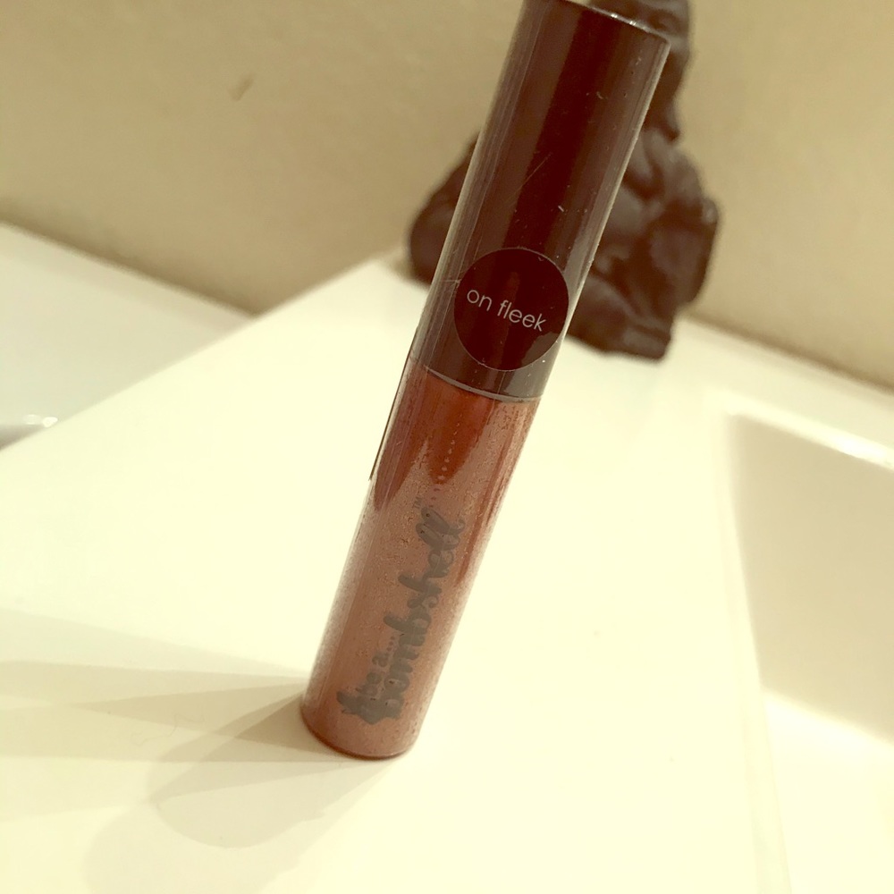 Be a Bombshell lipstick